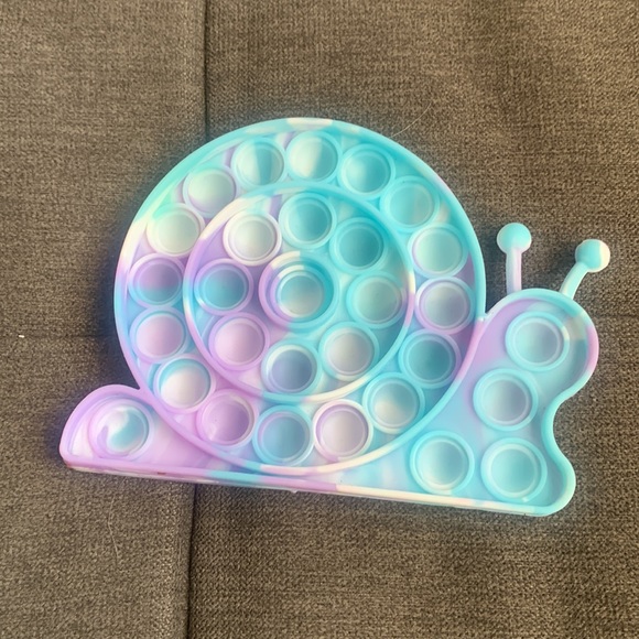Purple,blue and white snail pop-it! - Picture 4 of 4